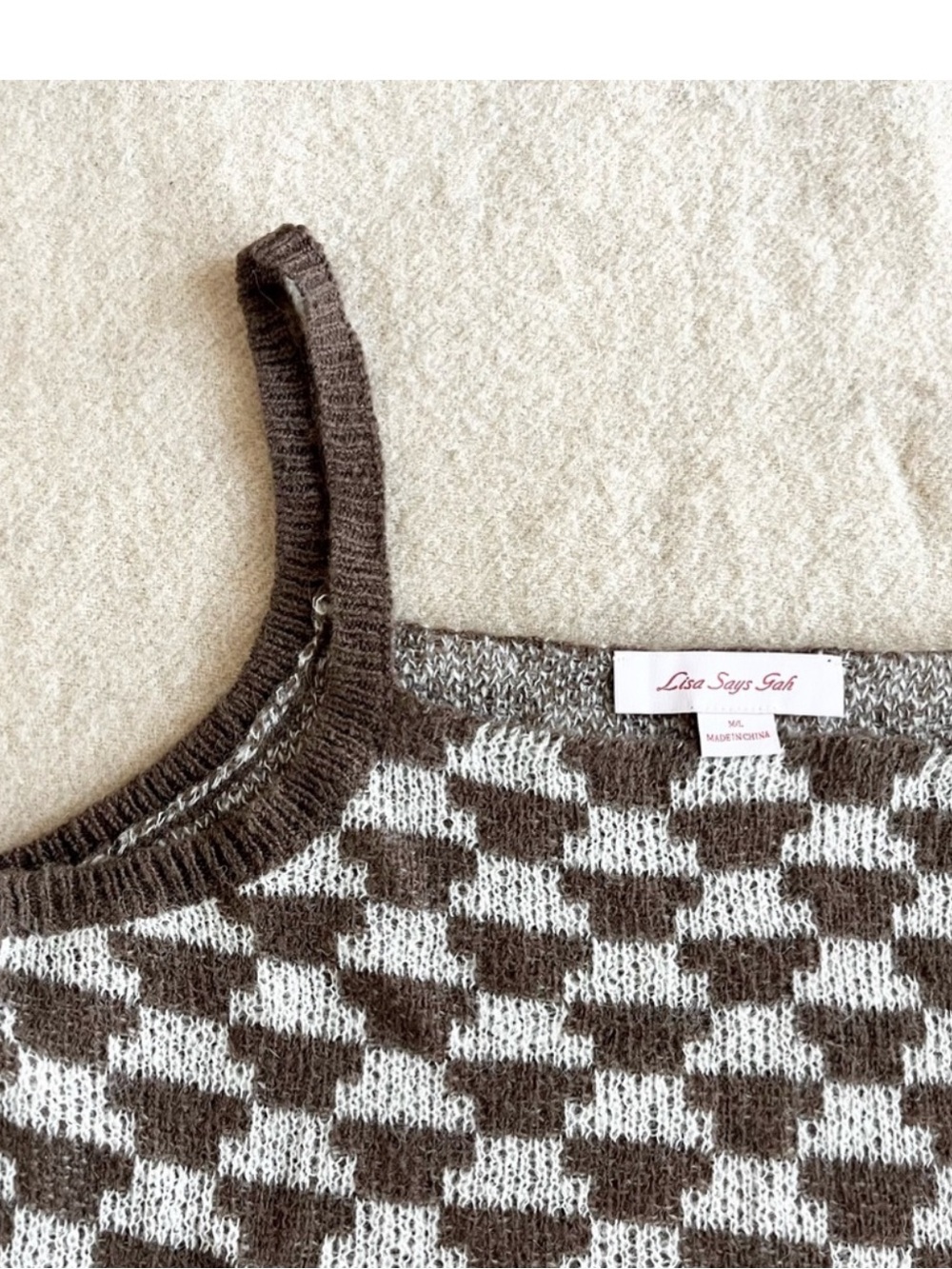Lisa Says Gah Lucinda vintage rug mocha top - Picture 4 of 9